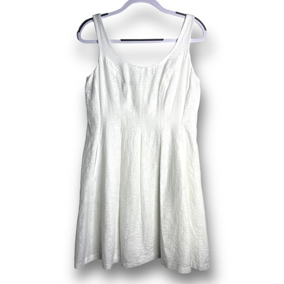 Nine West Size 10 White Textured Reverse Box Pleated Sleeveless Summer Dress - Picture 1 of 11
